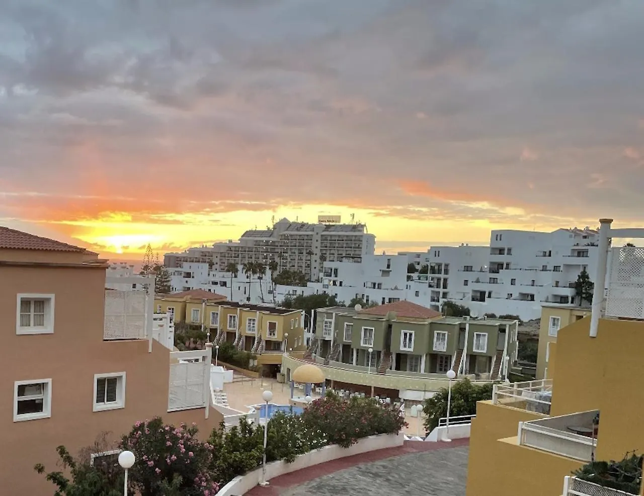 Апартаменты Sunny Dream - Costa Adeje 0*, Адехе